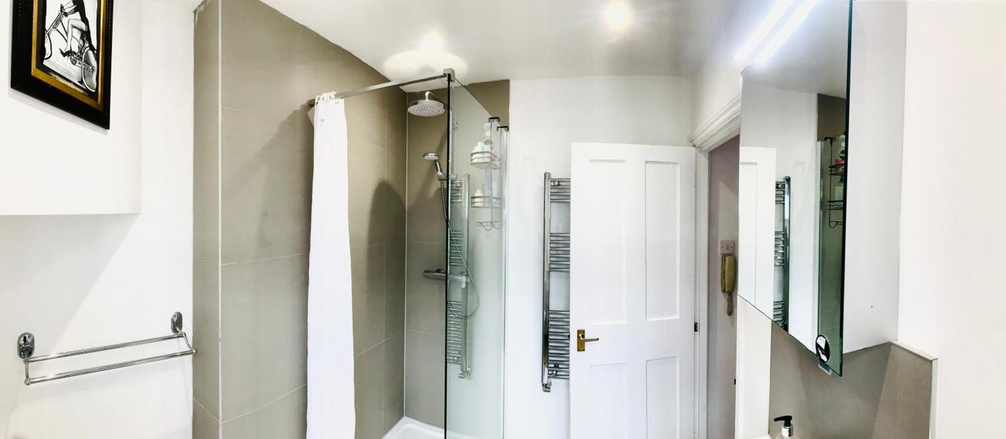 Beautiful 1 Bed Mayfair England Londra