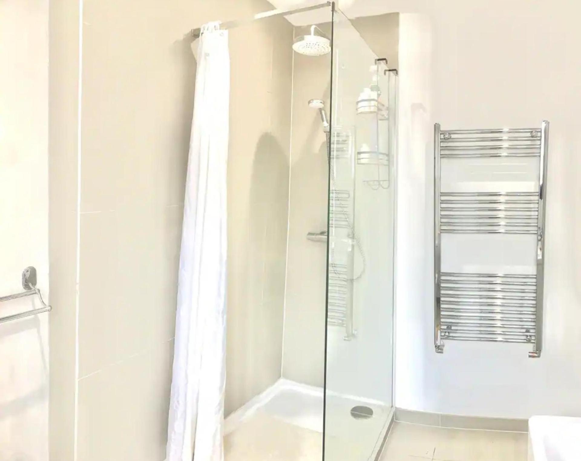 Beautiful 1 Bed Mayfair England Appartamento *